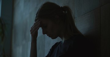 6 Bible Verses to Calm Anxiety and What They Really Mean